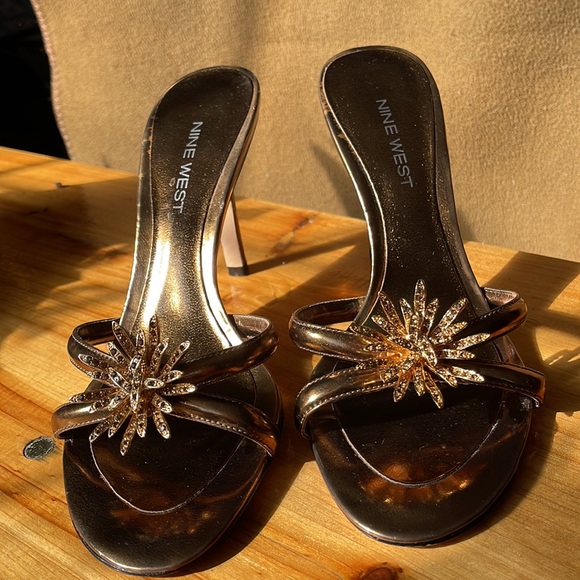 NINE WEST gold color, party shoes - Picture 4 of 9